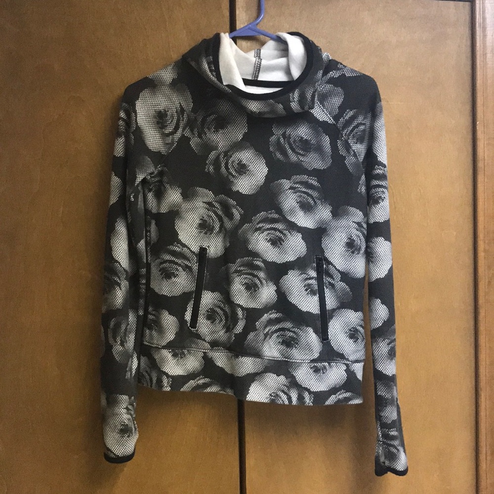 XS Black Roses Hoodie